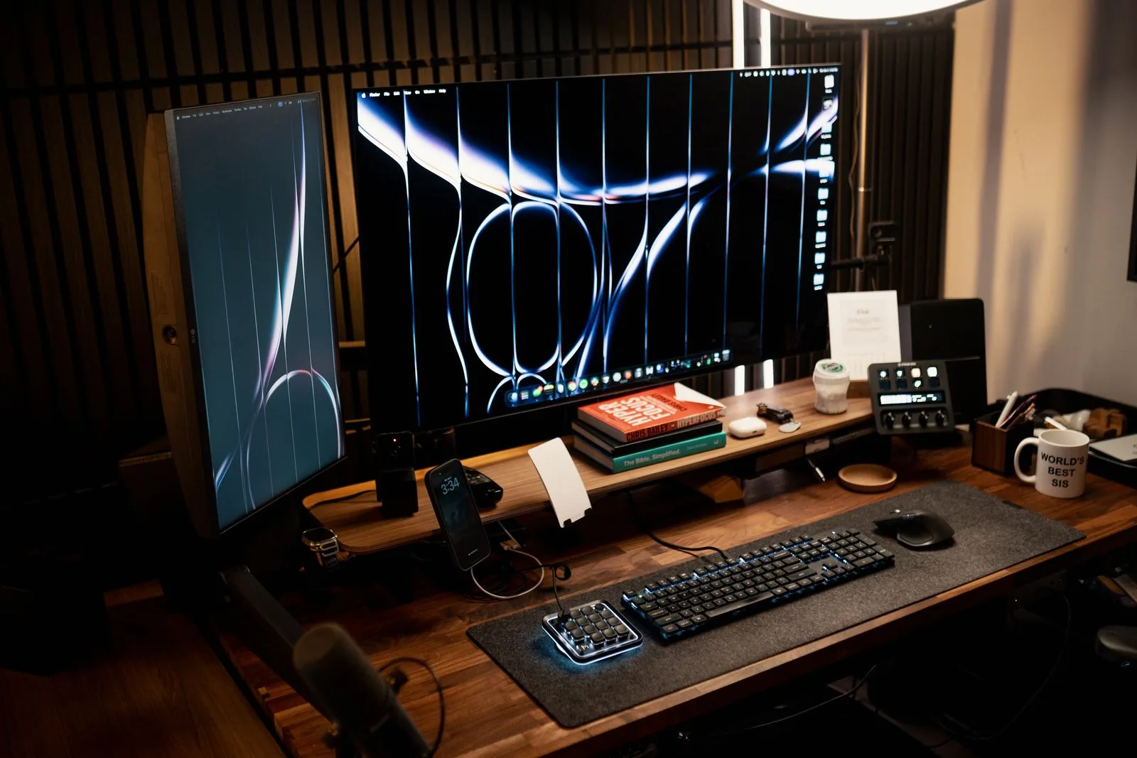 A professional digital workspace